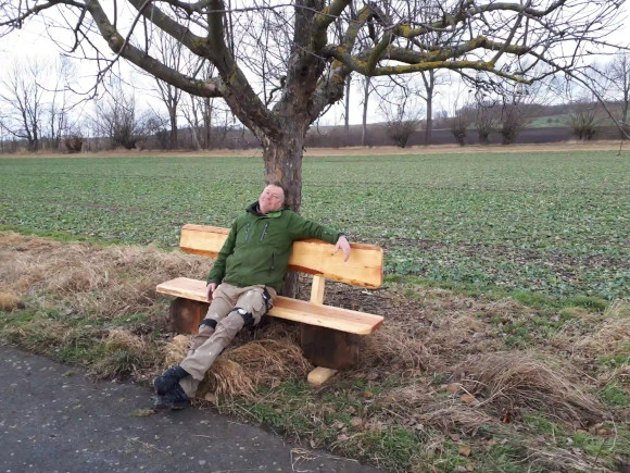 Steffen Sundhaus Bank am Wege nach Markvippach in Vippachedelhausen
