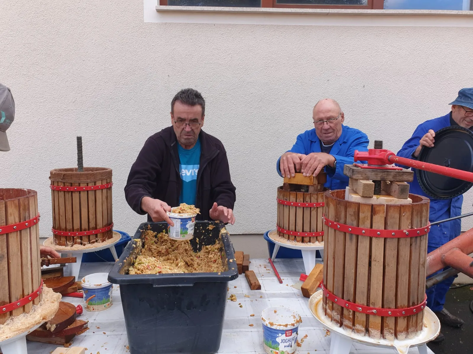 ./Apfel24/IMG-20240914-WA0003_ergebnis.webp