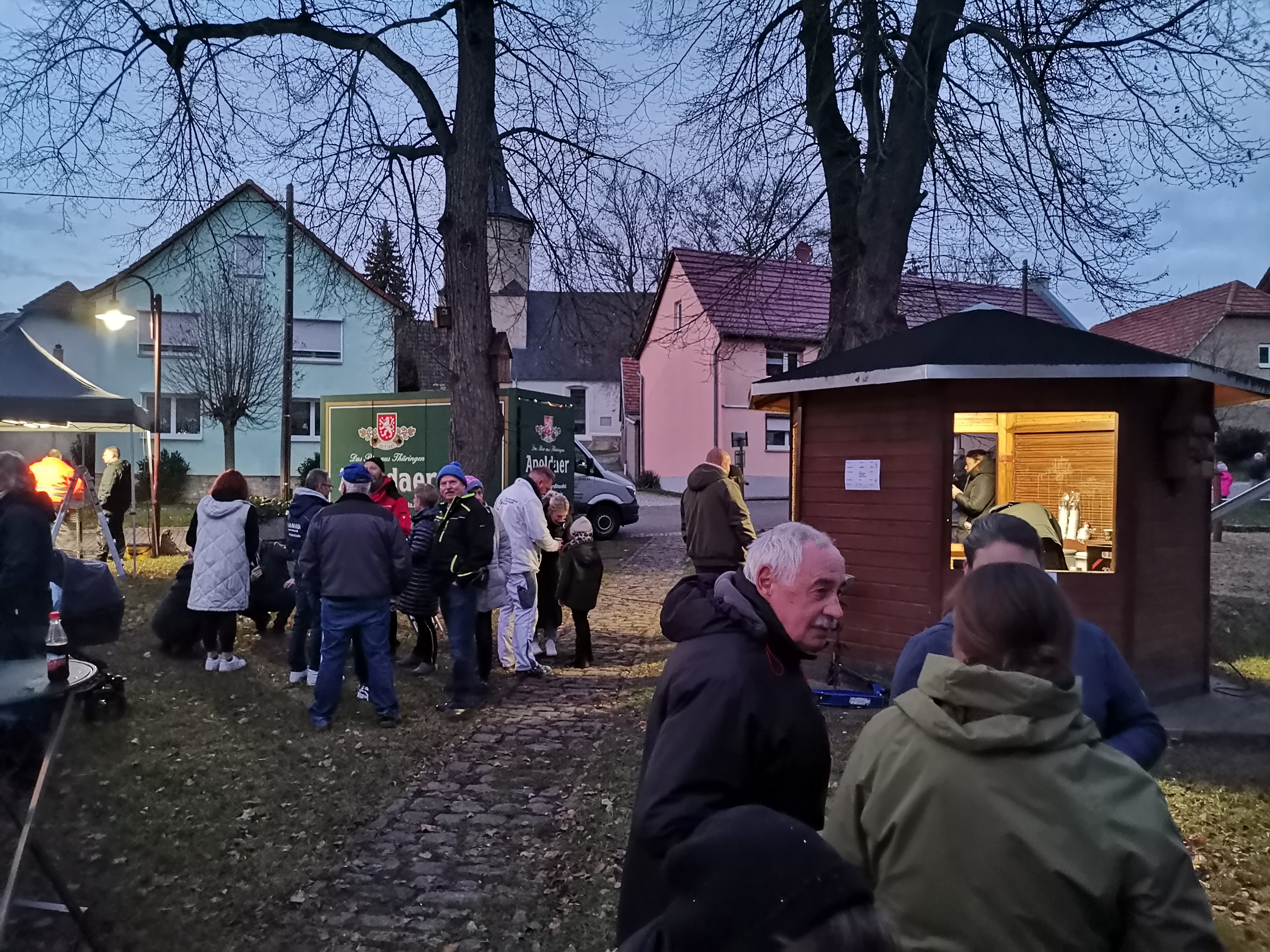 ./Weihnachtsbaumsetzen/IMG_20241129_164146.jpg
